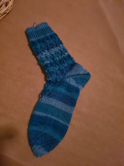 Der erste Socke ist schon fertig. 🙂