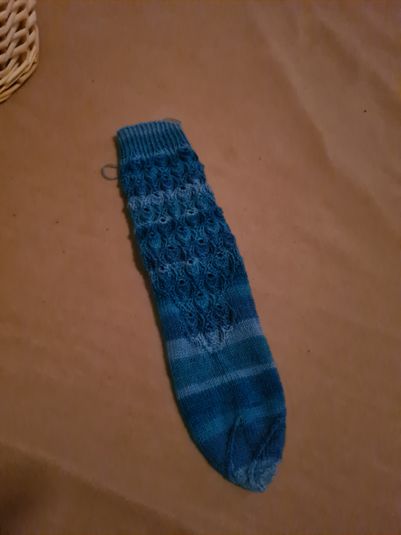 Der erste Socke ist schon fertig. 🙂