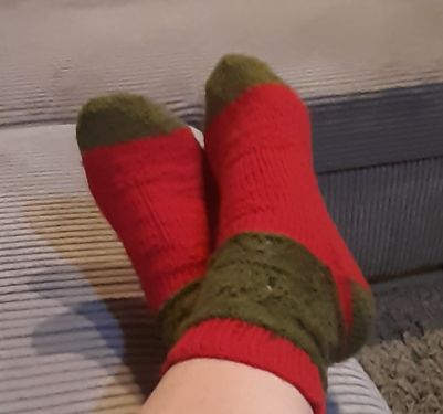 Das waren meine ersten Socken, die ich gestrickt habe; ich 
