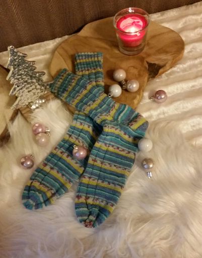 gestrickte Socken (Weihnachtsgeschenk) 