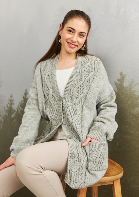 Jacke mit Rautenmusterbordüre | Wollpaket mit Italy Wool 150 | Stricken