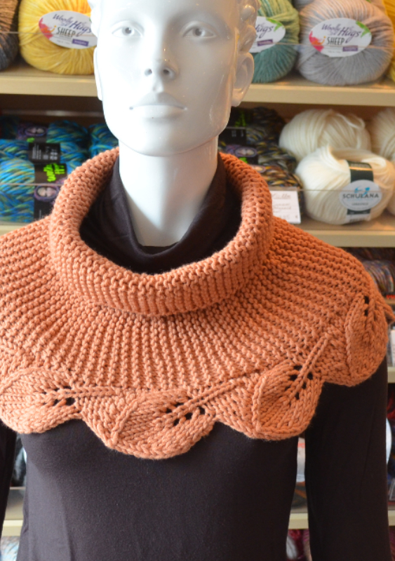 Kragen Herbstzauber mit Blattmuster | Einzelanleitung | Wolle hatnut XL  | Stricken | Annemarie