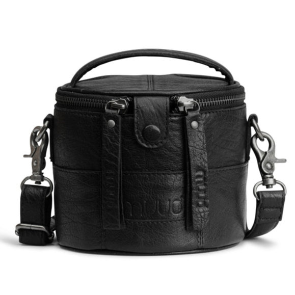 saturn mini - kleine ledertasche/stricktasche/kosmetiktasche, handgefertigt aus Echtleder von muud black