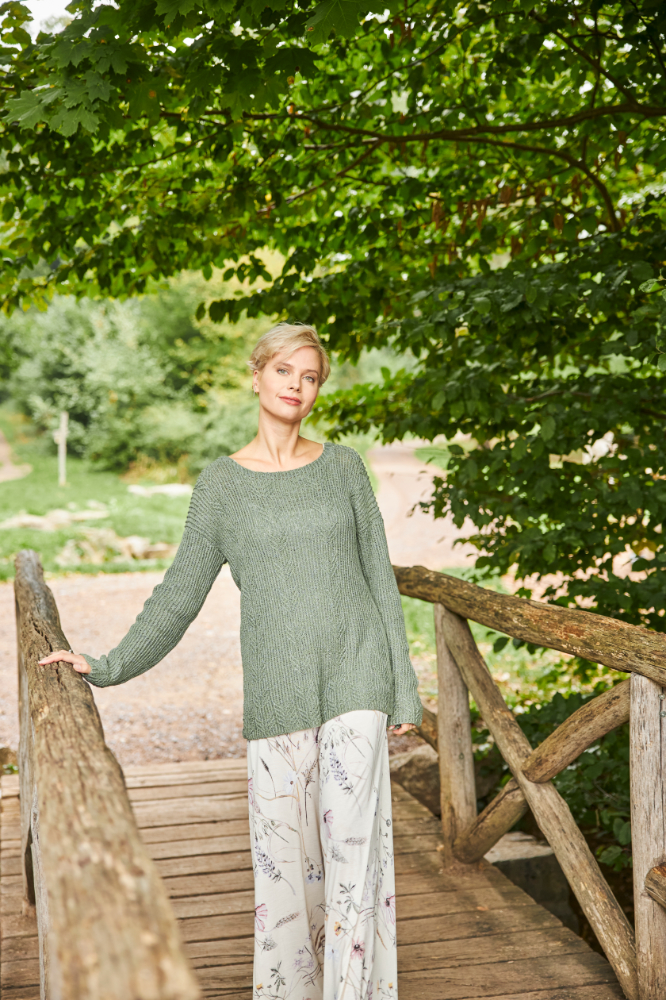 Pulli mit Musterstreifen | Anleitungsheft | Wolle Montenegro  | Stricken | Regina Bühler, Pro Lana