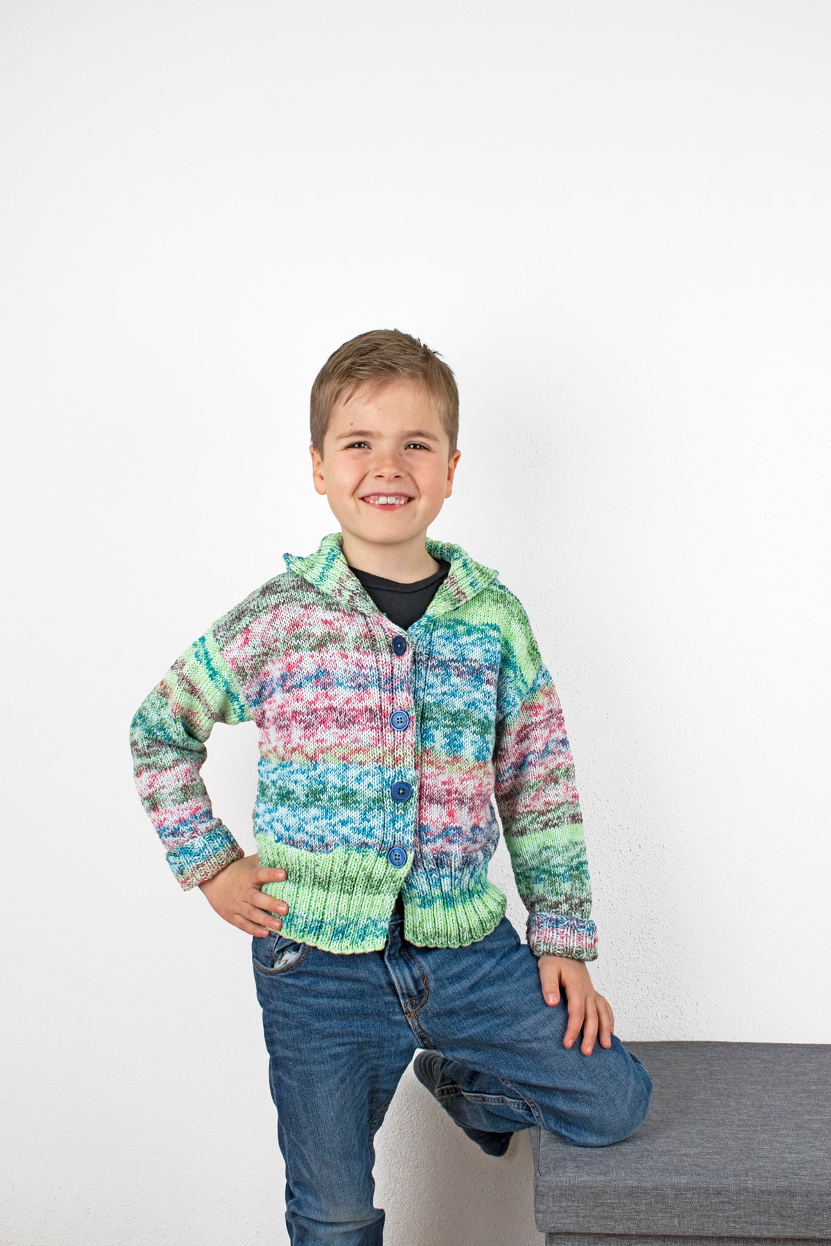 Kapuzenjacke | Anleitungsheft | Wolle Orata Design Color Linie 514  | Stricken | ONline