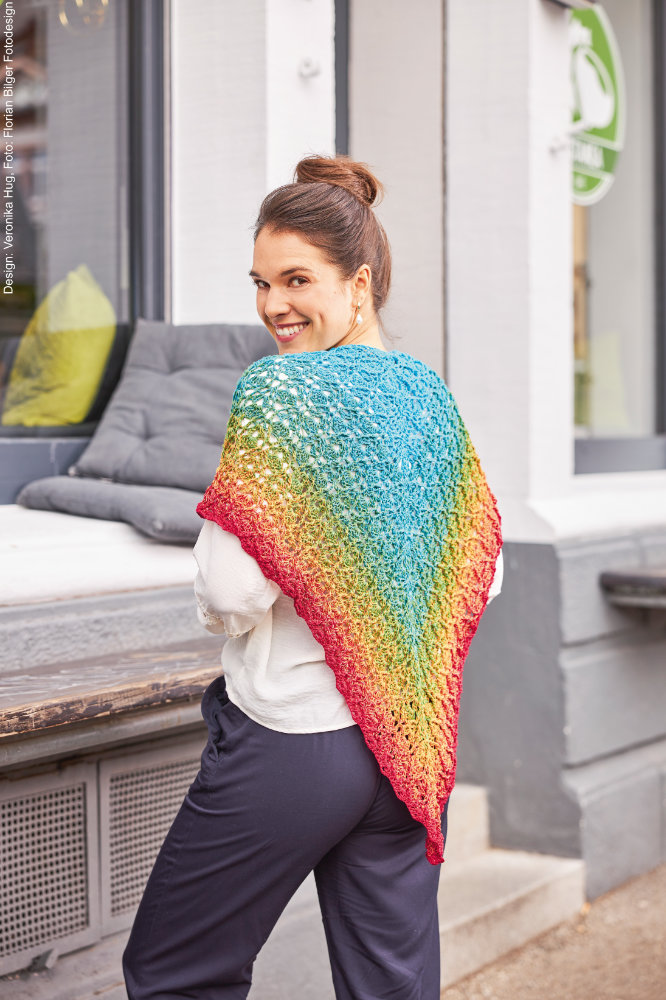 Tuch Relief - Waben ab Halsmitte | Anleitungsheft | Wolle BOBBEL cotton 800m  | Häkeln | Veronika Hug, Woolly Hugs, Christophorus Verlag