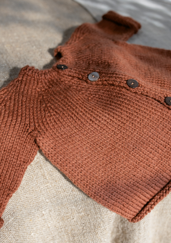 Baby-Jäckchen Little Lamb | Einzelanleitung | Stricken | Erika Knight