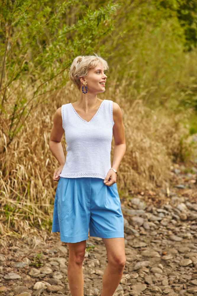 Top mit V-Ausschnitt | Anleitungsheft | Wolle Baby Cotton Organic  | Stricken | Regina Bühler, Pro Lana