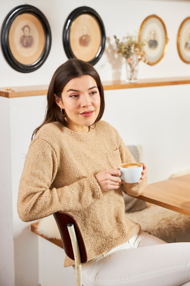 Kurzpulli mit Brusttäschchen | Wollpaket mit Sydney | Stricken