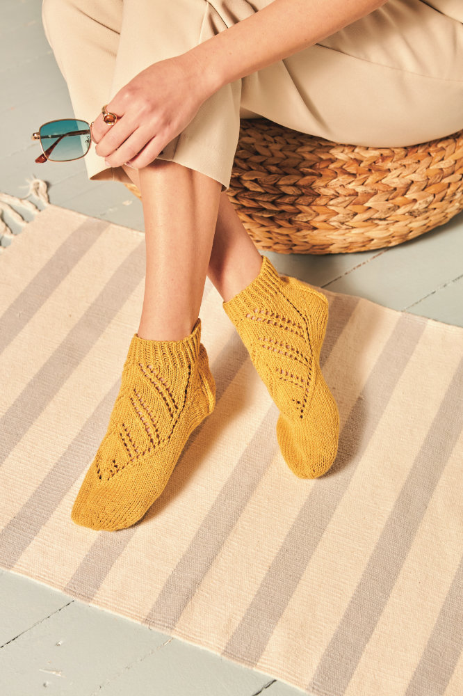 Sneakers Sun-Shine | Anleitungsheft | Wolle Merino Silk Socks Stretch, 4-fach  | Stricken | Veronika Hug, Woolly Hugs, Christophorus Verlag