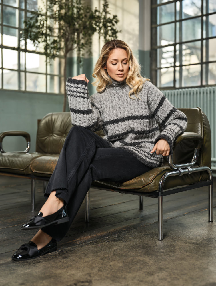 Oversize-Pullover mit Streifen  | Wollpaket mit Merino Super Kid  | Stricken | Pro Lana Oversize-Pullover mit Streifen  | Wollpaket mit Merino Super Kid  | Stricken | Pro Lana