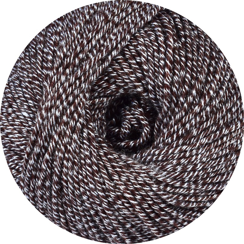 0003 - braun | 3,95 €
