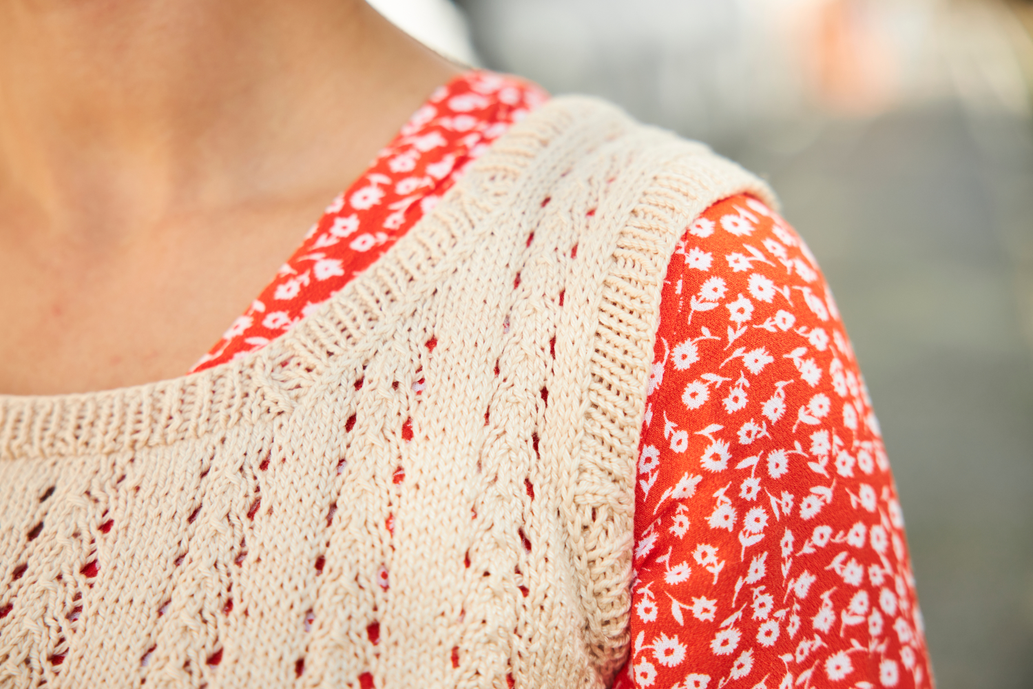 Top mit Ajourmustern | Anleitungsheft | Wolle Basic Cotton 0005 - beige | Stricken | Regina Bühler, Pro Lana