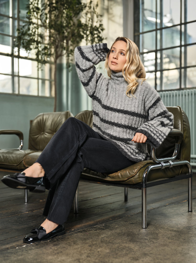 Oversize-Pullover mit Streifen  | Wollpaket mit Merino Super Kid  | Stricken | Pro Lana Oversize-Pullover mit Streifen  | Wollpaket mit Merino Super Kid  | Stricken | Pro Lana