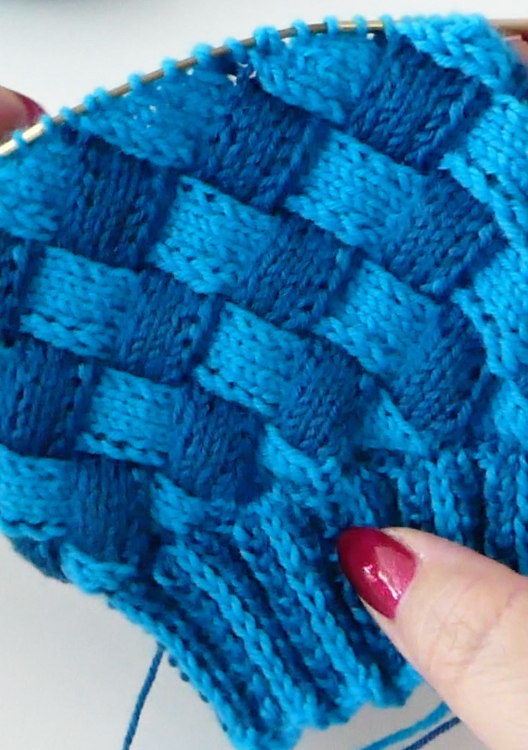 Socken mit Entrelac Muster stricken | Einzelanleitung | Wolle Street Linie 12  | Stricken | Sylvie Rasch