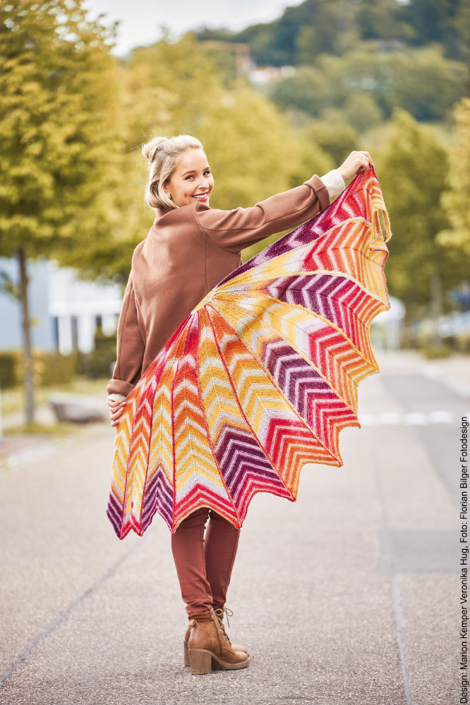 Tuch eleven Parts  | Wollpaket mit Paint Socks  | Stricken | Veronika Hug, Woolly Hugs, Christophorus Verlag