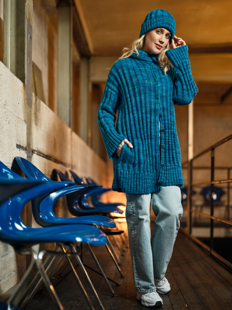 Jacke im Strukturmuster mit Stehkragen | Anleitungsheft | Wolle Laos Kettgarn  | Stricken | Pro Lana Jacke im Strukturmuster mit Stehkragen | Anleitungsheft | Wolle Laos Kettgarn  | Stricken | Pro Lana