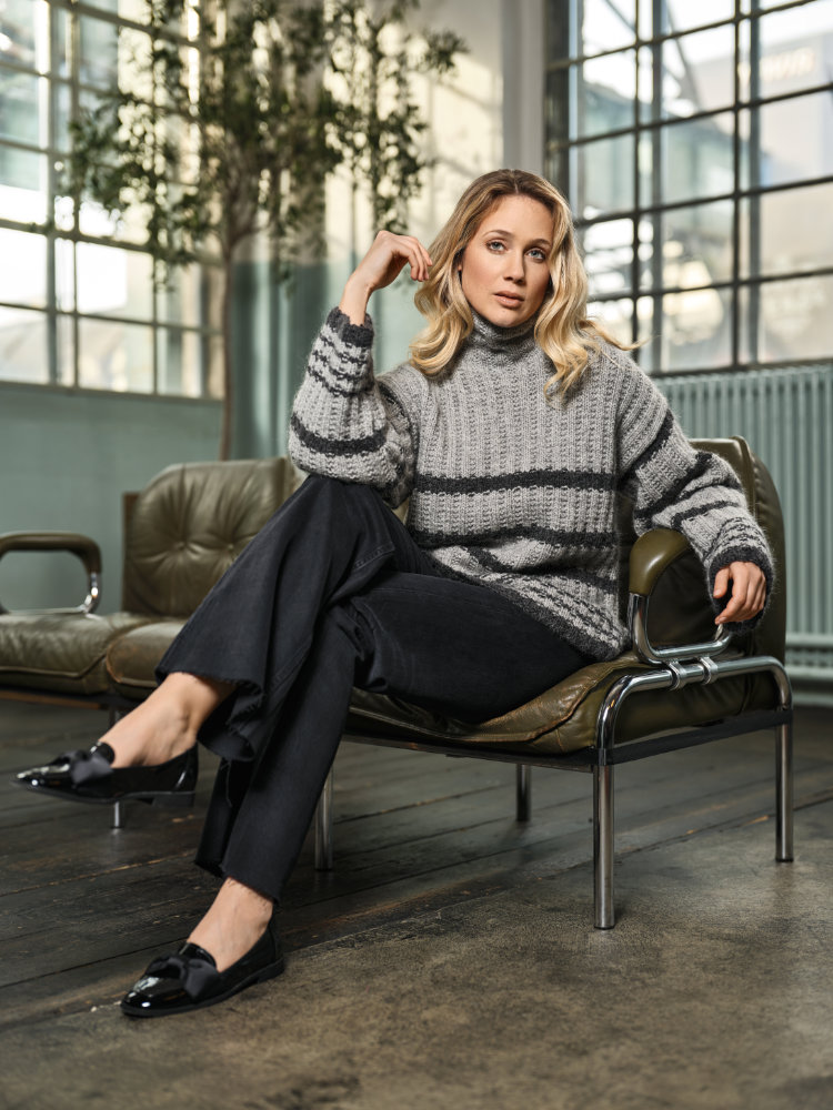 Oversize-Pullover mit Streifen  | Wollpaket mit Merino Super Kid  | Stricken | Pro Lana Oversize-Pullover mit Streifen  | Wollpaket mit Merino Super Kid  | Stricken | Pro Lana