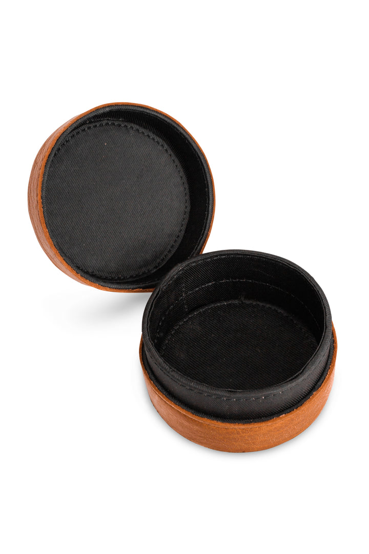 emeli - lederbox für nadeln, fingerhüte, perlen und mehr, handgefertigt aus Echtleder von muud whisky